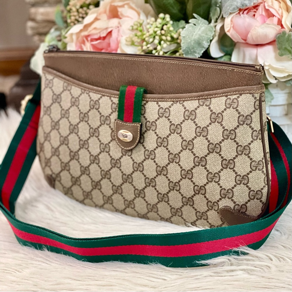 SOLD❌Authentic Gucci Monogram shoulder bag - Picture 7 of 15